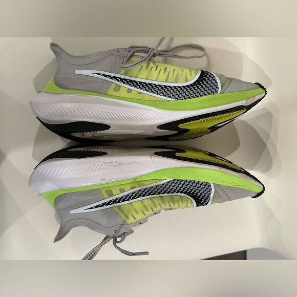 Nike Zoom Gravity sneakers - Picture 6 of 9